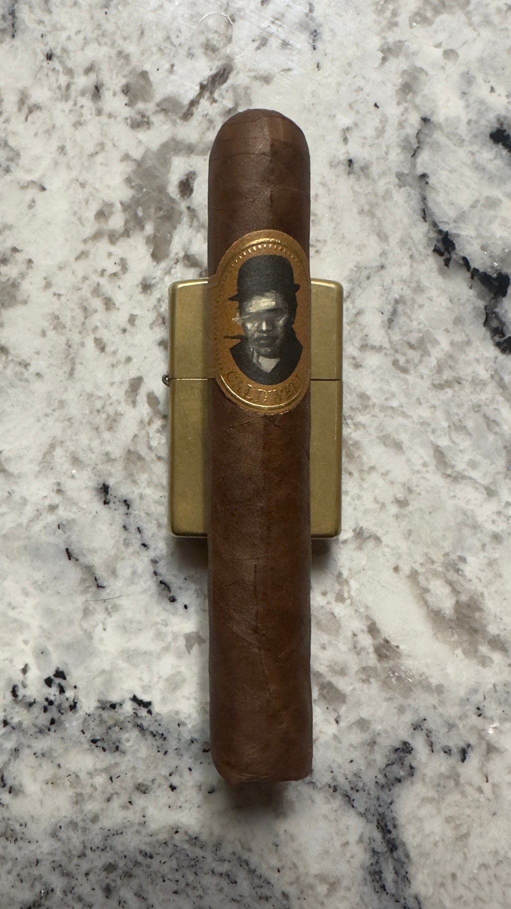 Caldwell Blind Man’s Bluff Robusto Review: A Box-Worthy Medium-Bodied Benchmark