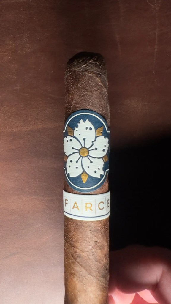 Room101 FARCE maduro with a heavily toothy wrapper